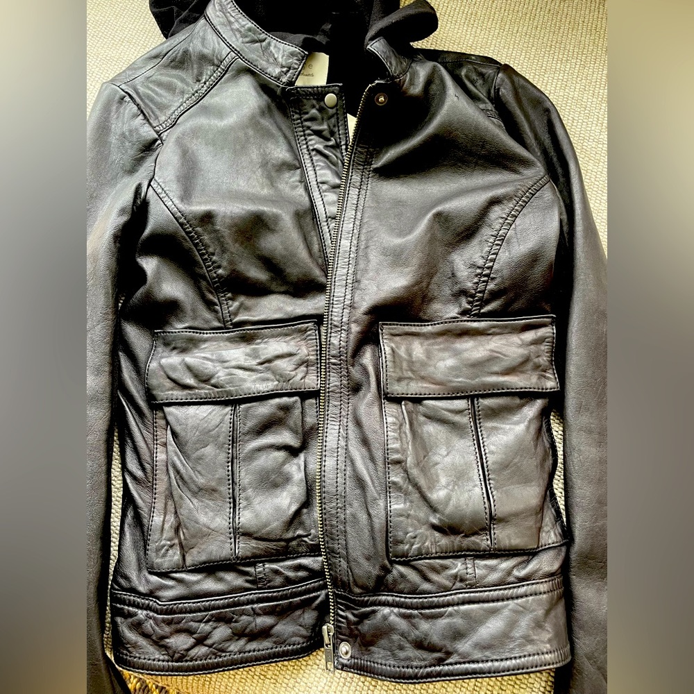 Black leather jacket, small, made in USA by hinge.